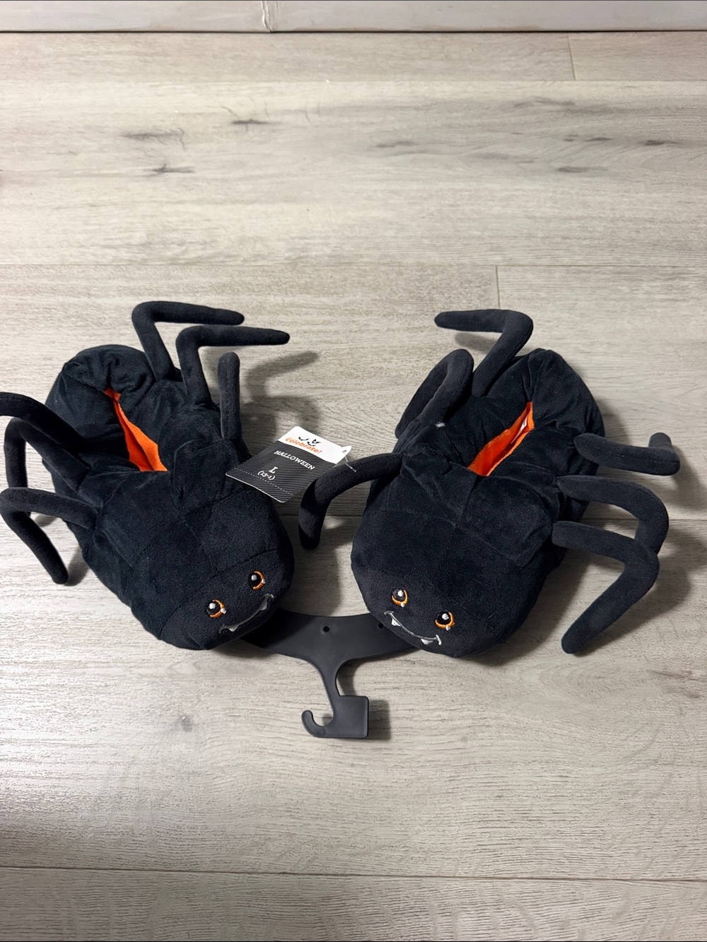 Kids Black Spider Plush Slippers - Cozy Indoor Footwear